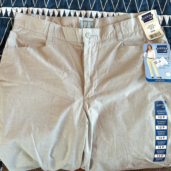NWT pants - Picture 3 of 5
